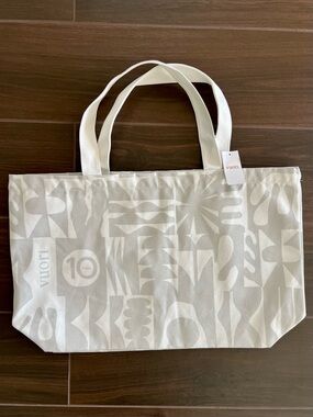 Vuori Limited Edition 10 Year Anniversary Tote Bag